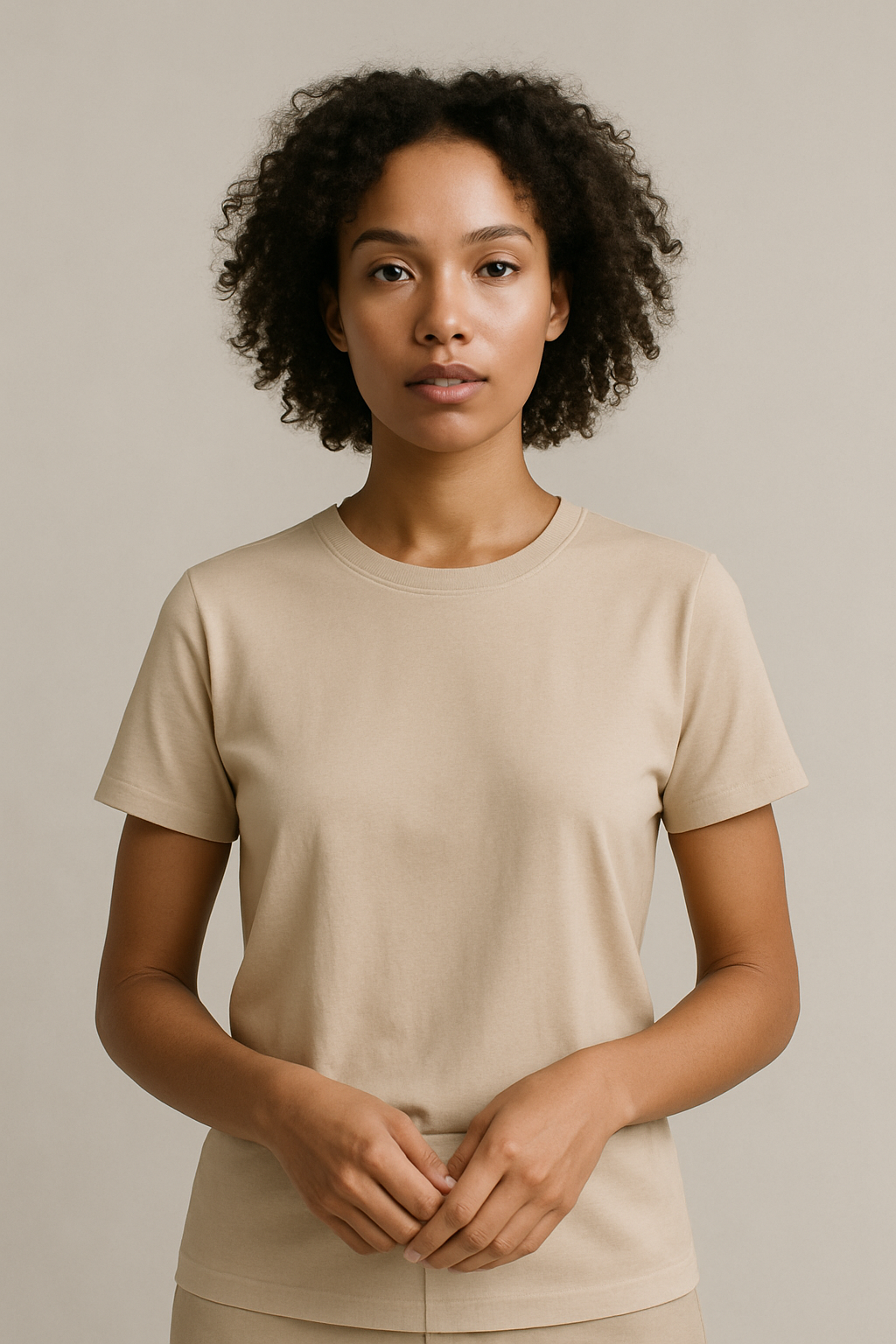Nora | Basic T-Shirt
